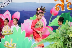 20201103044954(1).jpg -  ต๋ามฮีต ตวยฮอย ลอยกระทงยี่เป็ง (หนูน้อยนพมาศรุ่นจิ๋ว)  พ.ศ.2563 | https://www.abcm.ac.th