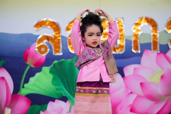 20201103044958.jpg -  ต๋ามฮีต ตวยฮอย ลอยกระทงยี่เป็ง (หนูน้อยนพมาศรุ่นจิ๋ว)  พ.ศ.2563 | https://www.abcm.ac.th