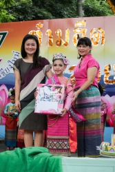 20201103044959(1).jpg -  ต๋ามฮีต ตวยฮอย ลอยกระทงยี่เป็ง (หนูน้อยนพมาศรุ่นจิ๋ว)  พ.ศ.2563 | https://www.abcm.ac.th