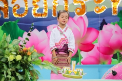 20201103045005(1).jpg -  ต๋ามฮีต ตวยฮอย ลอยกระทงยี่เป็ง (หนูน้อยนพมาศรุ่นจิ๋ว)  พ.ศ.2563 | https://www.abcm.ac.th