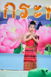 20201103045007.jpg -  ต๋ามฮีต ตวยฮอย ลอยกระทงยี่เป็ง (หนูน้อยนพมาศรุ่นจิ๋ว)  พ.ศ.2563 | https://www.abcm.ac.th