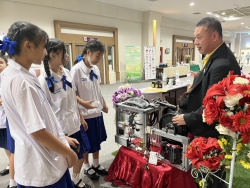 20240726140349.jpg - ร่วมมหกรรมวิชาการ “เรียนดี มีความสุข” | https://www.abcm.ac.th